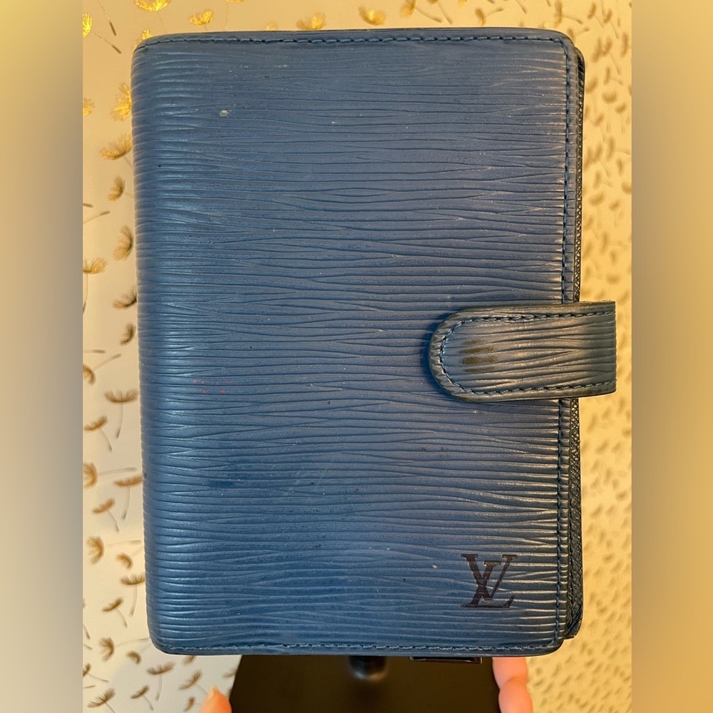 Louis Vuitton Blue Epi Agenda Planner